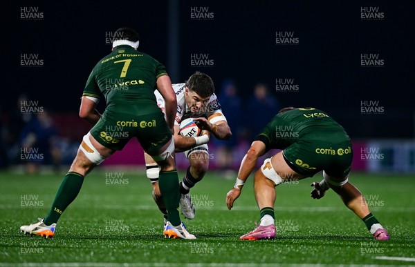 130326 - Connacht v Scarlets - United Rugby Championship - Max Douglas of Scarlets in action against Paul Boyle, left, and Sean Jansen of Connacht