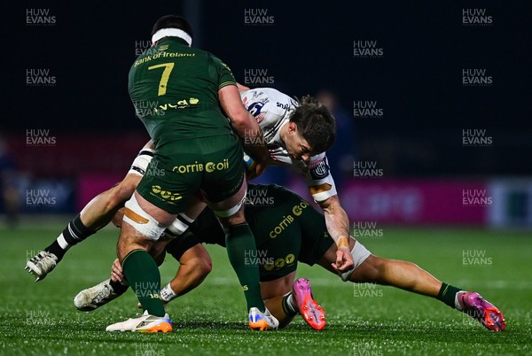 130326 - Connacht v Scarlets - United Rugby Championship - Max Douglas of Scarlets in action against Paul Boyle, left, and Sean Jansen of Connacht