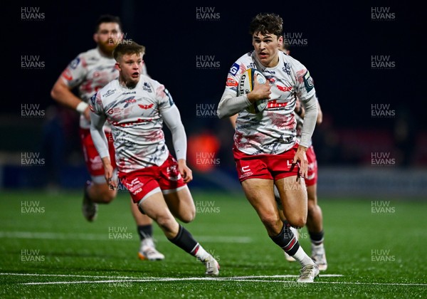 130326 - Connacht v Scarlets - United Rugby Championship - Ioan Jones of Scarlets on his way to scoring his side's second try