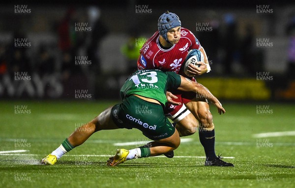 211022 - Connacht v Scarlets - BKT United Rugby Championship - Jonathan Davies of Scarlets is tackled by Byron Ralston of Connacht