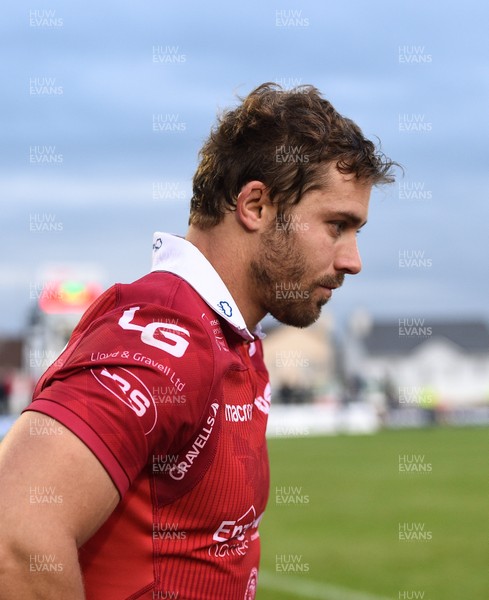 220918 - Connacht v Scarlets - Guinness PRO14 -  Leigh Halfpenny of Scarlets dejected following the match