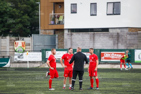 070721 - Connah's Quay Nomads v FC Alashkert - UEFA Champions League First Qualifying Round First Leg - Connah’s Quay Nomads manager Andy Morrison speaks to some his players before the match