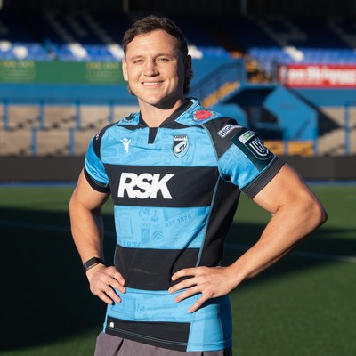 201125 - Cornel Smit signs for Cardiff Rugby