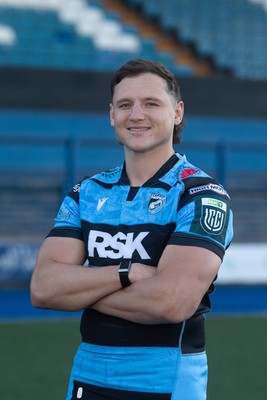 201125 - Cornel Smit signs for Cardiff Rugby