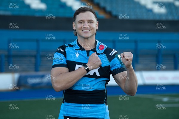 201125 - Cornel Smit signs for Cardiff Rugby