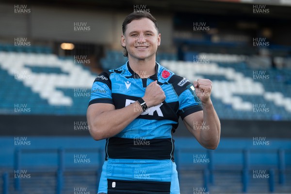 201125 - Cornel Smit signs for Cardiff Rugby