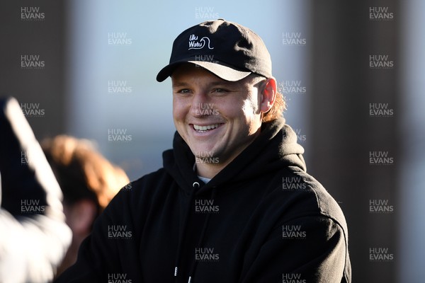 201125 - Cardiff Rugby Training - Cornel Smit signs for Cardiff Rugby