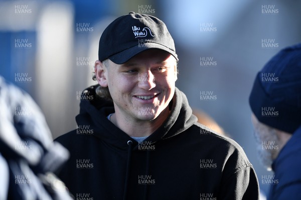201125 - Cardiff Rugby Training - Cornel Smit signs for Cardiff Rugby
