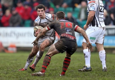 060414 - Cornish Pirates v Pontypridd, British and Irish Cup Quarter Final - Pontypridd's Owen Jenkins takes on Pirates' Kieran Hallett