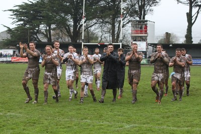 060414 - Cornish Pirates v Pontypridd, British and Irish Cup Quarter Final - Pontypridd players applaud the travelling supporters after the win