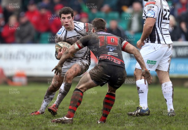 060414 - Cornish Pirates v Pontypridd, British and Irish Cup Quarter Final - Pontypridd's Owen Jenkins takes on Pirates' Kieran Hallett