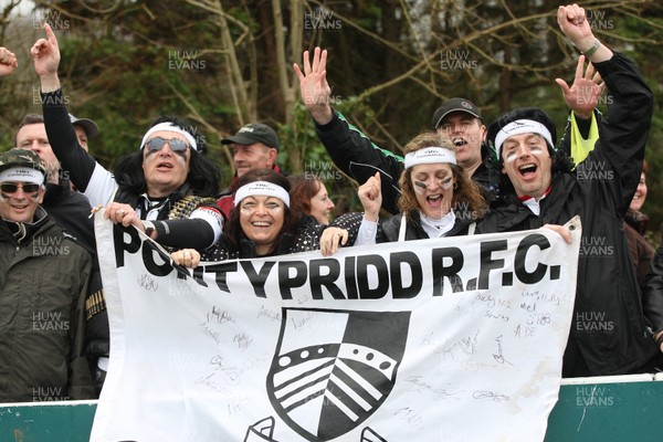 060414 - Cornish Pirates v Pontypridd, British and Irish Cup Quarter Final - Pontypridd supporters cheer the team at the end of the match