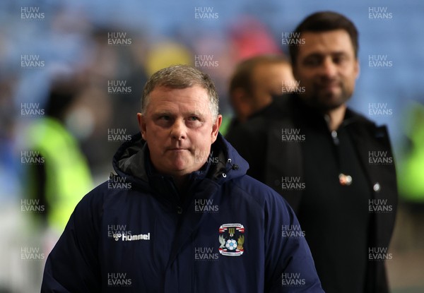 021121 - Coventry City v Swansea City - SkyBet Championship - Coventry City Manager Mark Robins