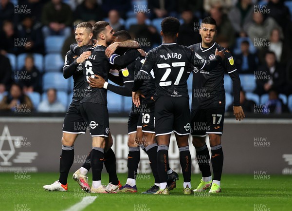 021121 - Coventry City v Swansea City - SkyBet Championship - Jamie Paterson of Swansea City celebrates scoring a goal with team mates