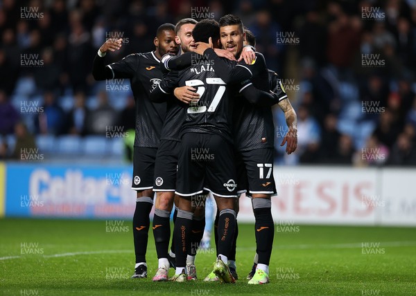 021121 - Coventry City v Swansea City - SkyBet Championship - Joel Piroe of Swansea City celebrates scoring a goal with team mates