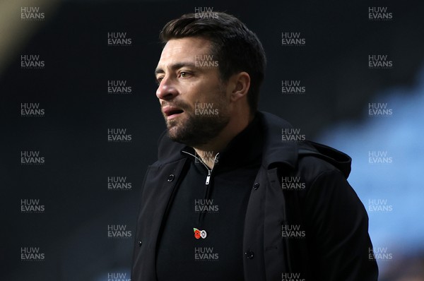 021121 - Coventry City v Swansea City - SkyBet Championship - Swansea City Manager Russell Martin