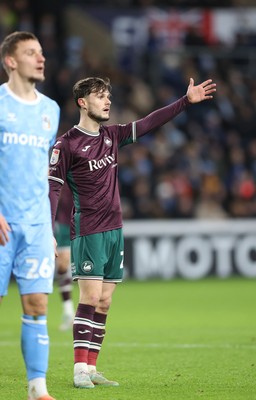 261225 - Coventry City v Swansea City - Sky Bet Championship - Liam Cullen of Swansea