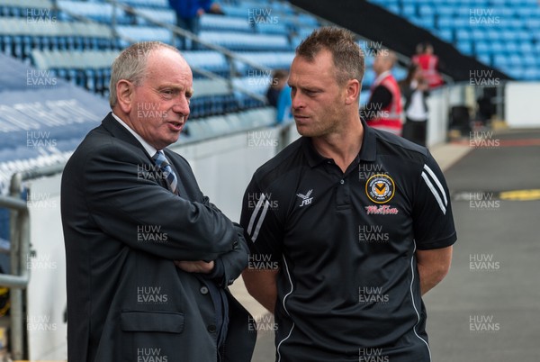 190817 - Coventry City v Newport County - Sky Bet League 2 - Newport County manager Michael Flynn with Lennie Lawrence ahead of the game at the Ricoh Arena