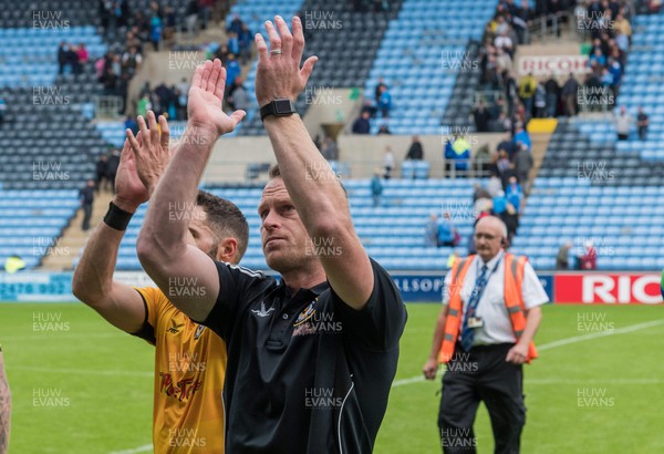 190817 - Coventry City v Newport County - Sky Bet League 2 - Newport County manager Michael Flynn applauds the traveling fans after the 1-0 away win at Coventry City