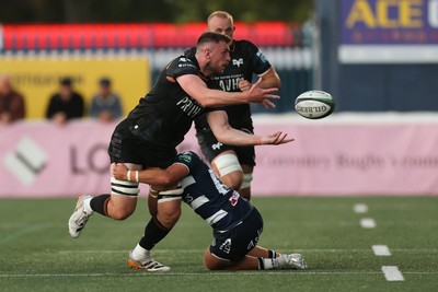 040926 - Coventry RFC v Ospreys, Pre-season Friendly - James Ratti of Ospreys looks to offload