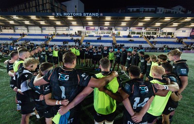 040926 - Coventry RFC v Ospreys, Pre-season Friendly - Ospreys players huddle up at the end of the match