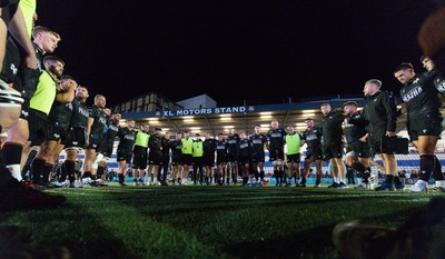 040926 - Coventry RFC v Ospreys, Pre-season Friendly - Ospreys players huddle up at the end of the match