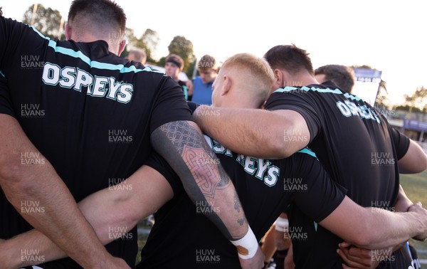 040926 - Coventry RFC v Ospreys, Pre-season Friendly - Ospreys huddle up ahead of the match