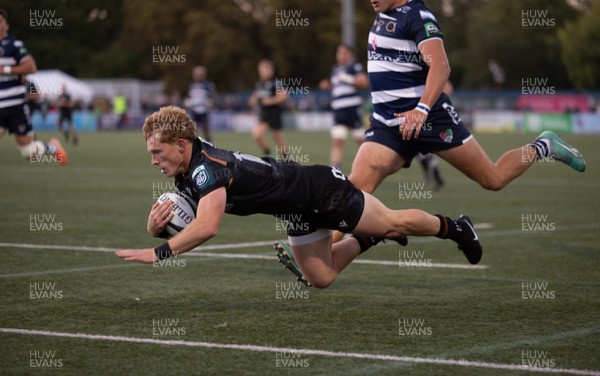 040926 - Coventry RFC v Ospreys, Pre-season Friendly - Harri Houston of Ospreys dives in to score try