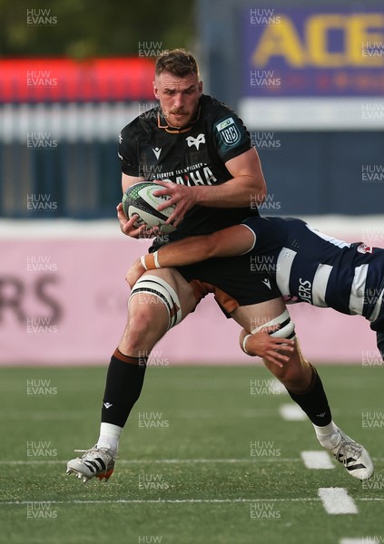 040926 - Coventry RFC v Ospreys, Pre-season Friendly - James Ratti of Ospreys looks to offload