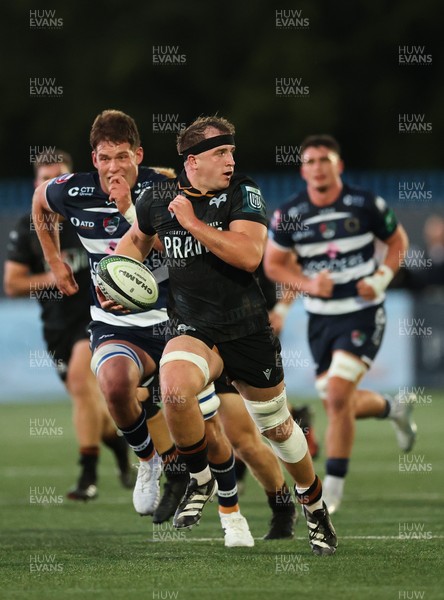 040926 - Coventry RFC v Ospreys, Pre-season Friendly - Morgan Morse of Ospreys breaks away