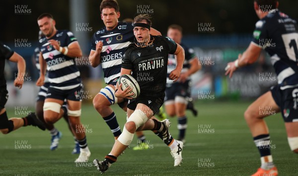 040926 - Coventry RFC v Ospreys, Pre-season Friendly - Morgan Morse of Ospreys breaks away