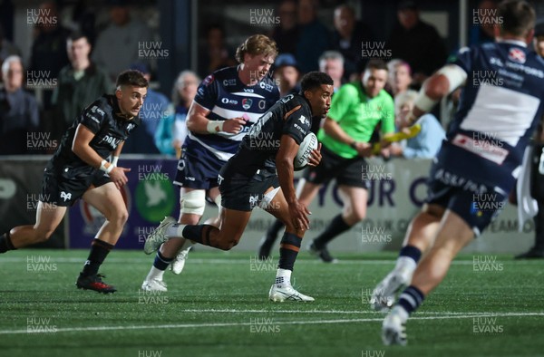 040926 - Coventry RFC v Ospreys, Pre-season Friendly - Keelan Giles of Ospreys races in to score try