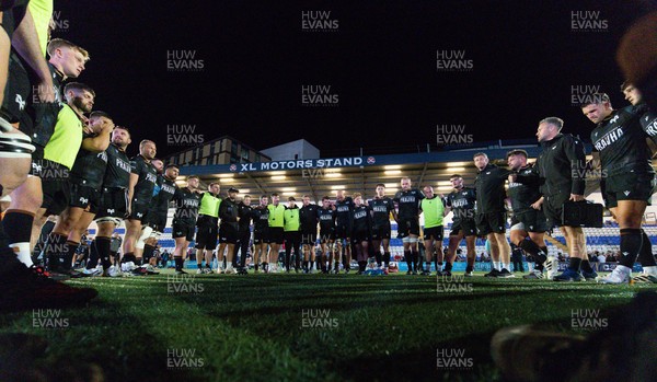 040926 - Coventry RFC v Ospreys, Pre-season Friendly - Ospreys players huddle up at the end of the match