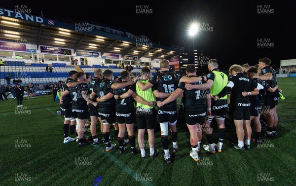 040926 - Coventry RFC v Ospreys, Pre-season Friendly - Ospreys players huddle up at the end of the match