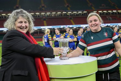 270424 - CRCC Clwb Rygbi Cymry Caerdydd v Old Penarthians RFC - WRU Women’s National Bowl Final - CRCC Captain Meleri Daniel receives the trophy