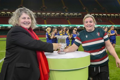 270424 - CRCC Clwb Rygbi Cymry Caerdydd v Old Penarthians RFC - WRU Women’s National Bowl Final - CRCC Captain Meleri Daniel receives the trophy