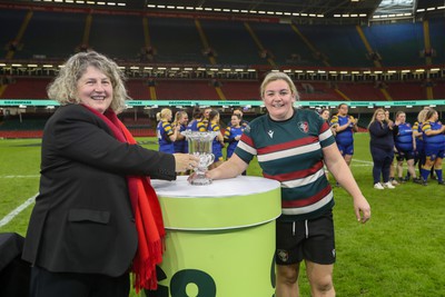 270424 - CRCC Clwb Rygbi Cymry Caerdydd v Old Penarthians RFC - WRU Women’s National Bowl Final - CRCC Captain Meleri Daniel receives the trophy