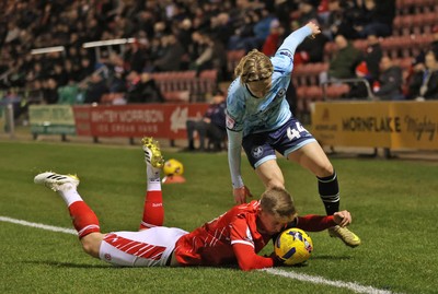 101225 - Crewe Alexandra v Newport County - Sky Bet League 2 - Sammy Braybrooke of Newport and James Connolly of Crewe