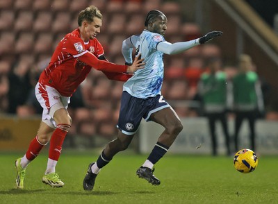 101225 - Crewe Alexandra v Newport County - Sky Bet League 2 - Nathan Opoku of Newport and Lewis Billington of Crewe 
