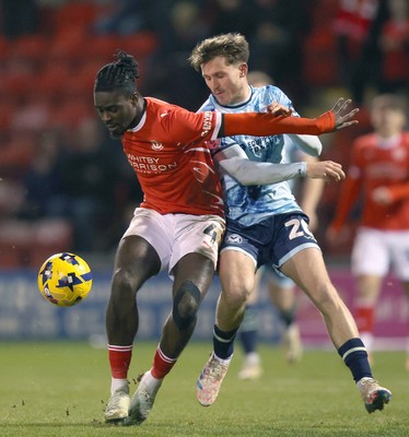 101225 - Crewe Alexandra v Newport County - Sky Bet League 2 - Ben Lloyd of Newport and Jay Mingi of Crewe