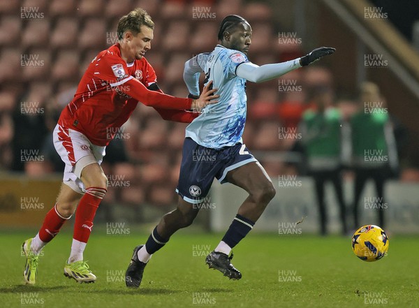 101225 - Crewe Alexandra v Newport County - Sky Bet League 2 - Nathan Opoku of Newport and Lewis Billington of Crewe 