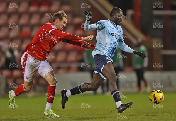 101225 - Crewe Alexandra v Newport County - Sky Bet League 2 - Nathan Opoku of Newport and Lewis Billington of Crewe 