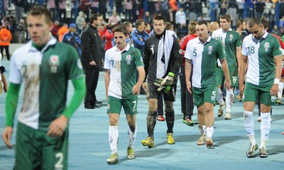 061012 - Croatia v Wales - World Cup QualifierWales' Joe Allen, Lewis Pric, Darcy Plake and Hal Robson-Kanu show signs of dejection after the game 