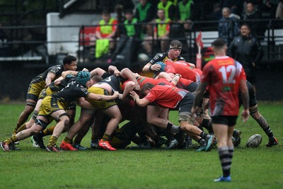 300825 - Cross Keys v Dragons RFC - Preseason Friendly - A scrum