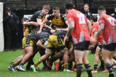 300825 - Cross Keys v Dragons RFC - Preseason Friendly - A scrum