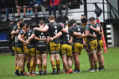 300825 - Cross Keys v Dragons RFC - Preseason Friendly - Dragons huddle