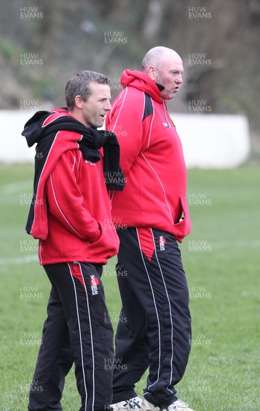 310312  Cross Keys v AberavonAberavon coach Simon King and Nicky Lloyd