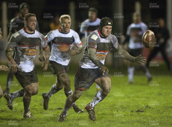 010213 -  Cross Keys v Newcastle Falcons - British and Irish Cup -    Newcastle's Rob Vickers plays the ball