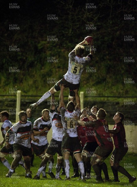 010213 -  Cross Keys v Newcastle Falcons - British and Irish Cup -    Newcastle's Scott Macleod wins the ball in the line out