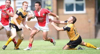 25.07.10.. Crusaders v Castleford Tigers, engage Super League -  Crusaders' Lincoln Withers breaks away 